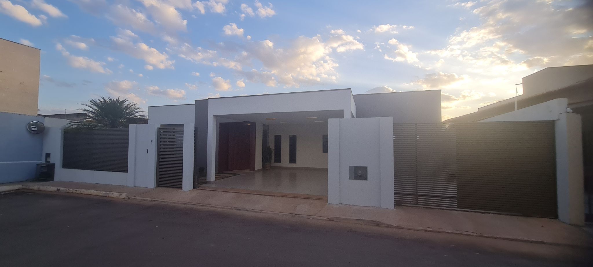 Fachada da Casa - Vista Externa